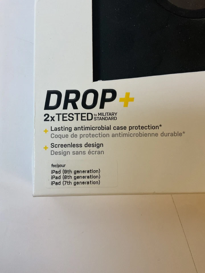 OtterBox Defender Pro Series Case for iPad 9th / 8th / 7th Generation, Black - Image 3 of 3