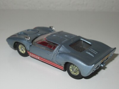 Miniature DINKY TOYS Ancienne - Modèle Ford 40 RV N°132 - État Correct, Sans Boîte