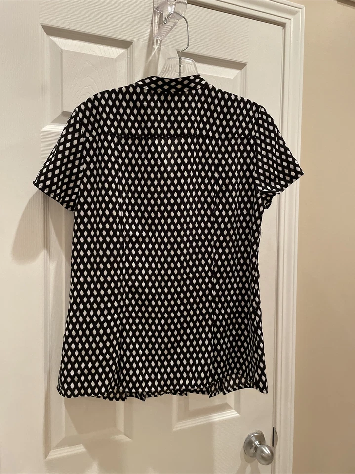 Dana Buchman Hermoso Botón Negro Blanco Bonito Manga Corta Talla S Foto 3 de 3
