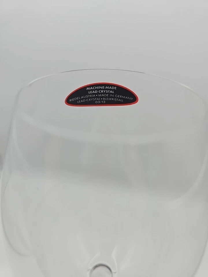 Caja de 6 correas de vidrio Riedel Graffigna The Ultimate Malbec Experience Foto 3 de 4