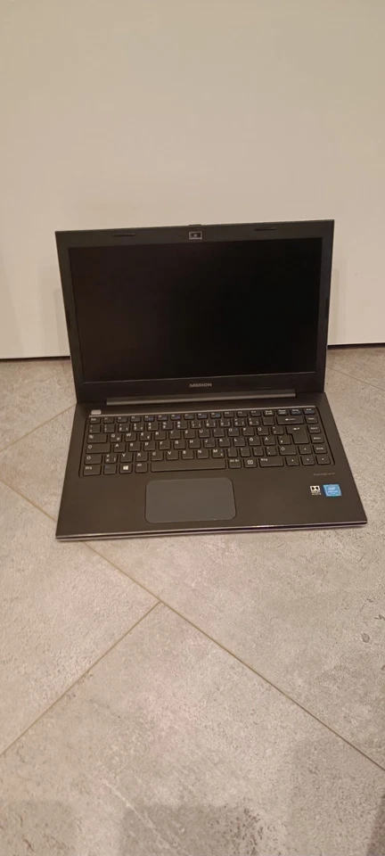 Medion S4219 - Intel Pentium - 4GB RAM - Windows 10 - Notebook/ Laptop - Bild 2 von 4