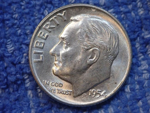SILVER  ROOSEVELT DIME: SCARCE 1954-D  IN UNCIRCULATED CONDITION!