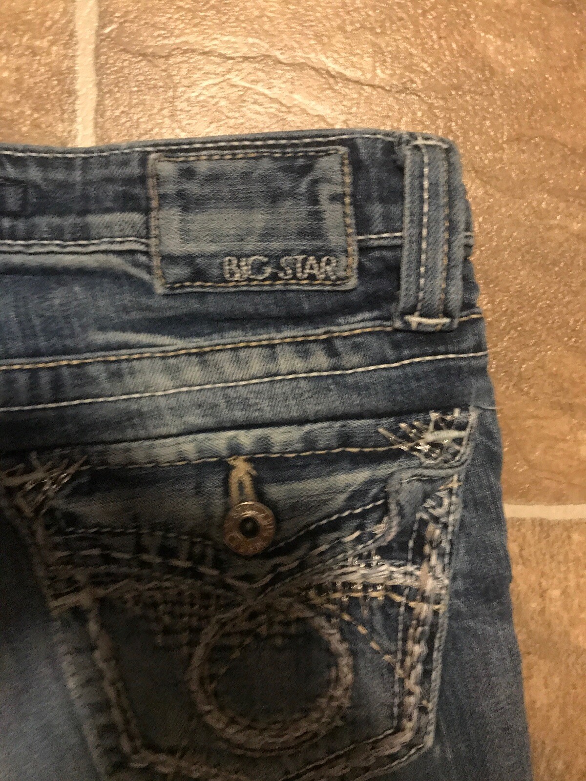 Picture 3 of 4