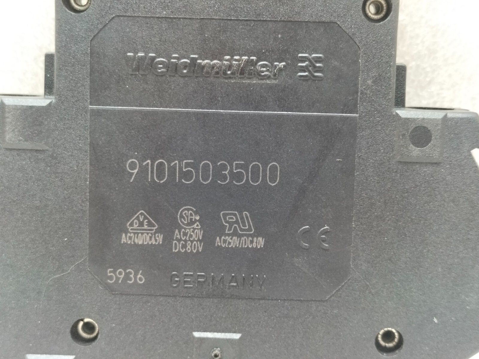 WEIDMULLER 9101503500 THERMAL CIRCUIT BREAKER 2A 250VAC 80VDC