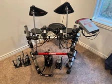 Yamaha RS70 Electronic Drum Kit with double bass pedals and Drum Throne