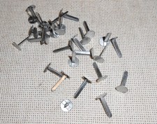 2 х 14 pezzi rivetti in pelle casco tedesco M35, M40, M42 seconda guerra mond...