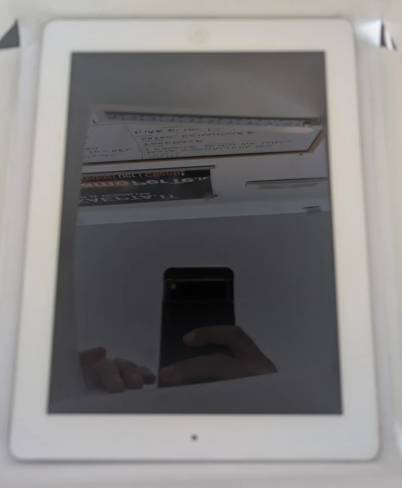 Tablet Apple Ipad 3rd Generation Wi-Fi 16 Gb Bianco A1395 Terza Generazione - Immagine 4 di 4