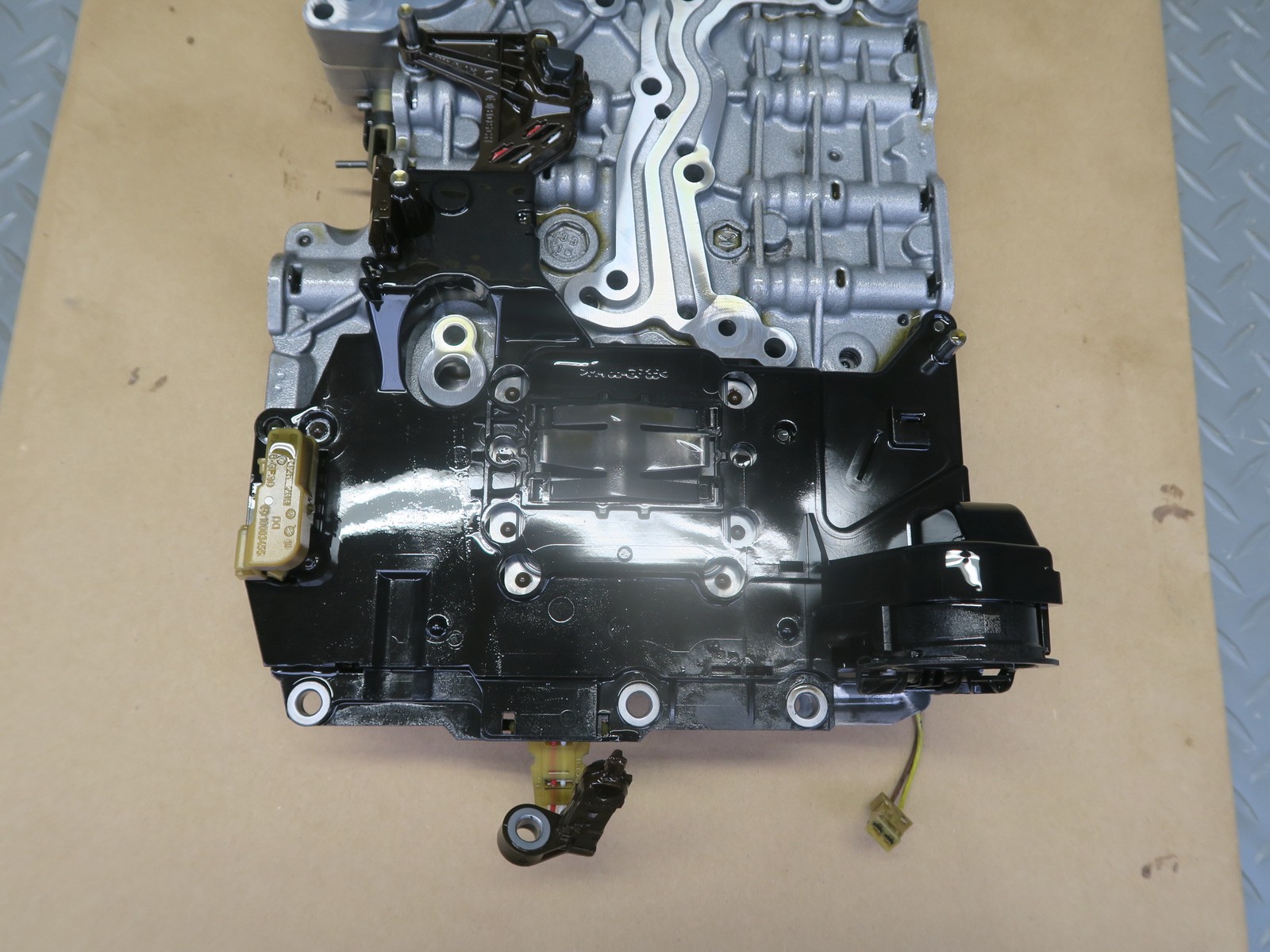 2017-2020 MASERATI LEVANTE M161 8HP-70 TRANSMISSION VALVE BODY MECHATRONIC