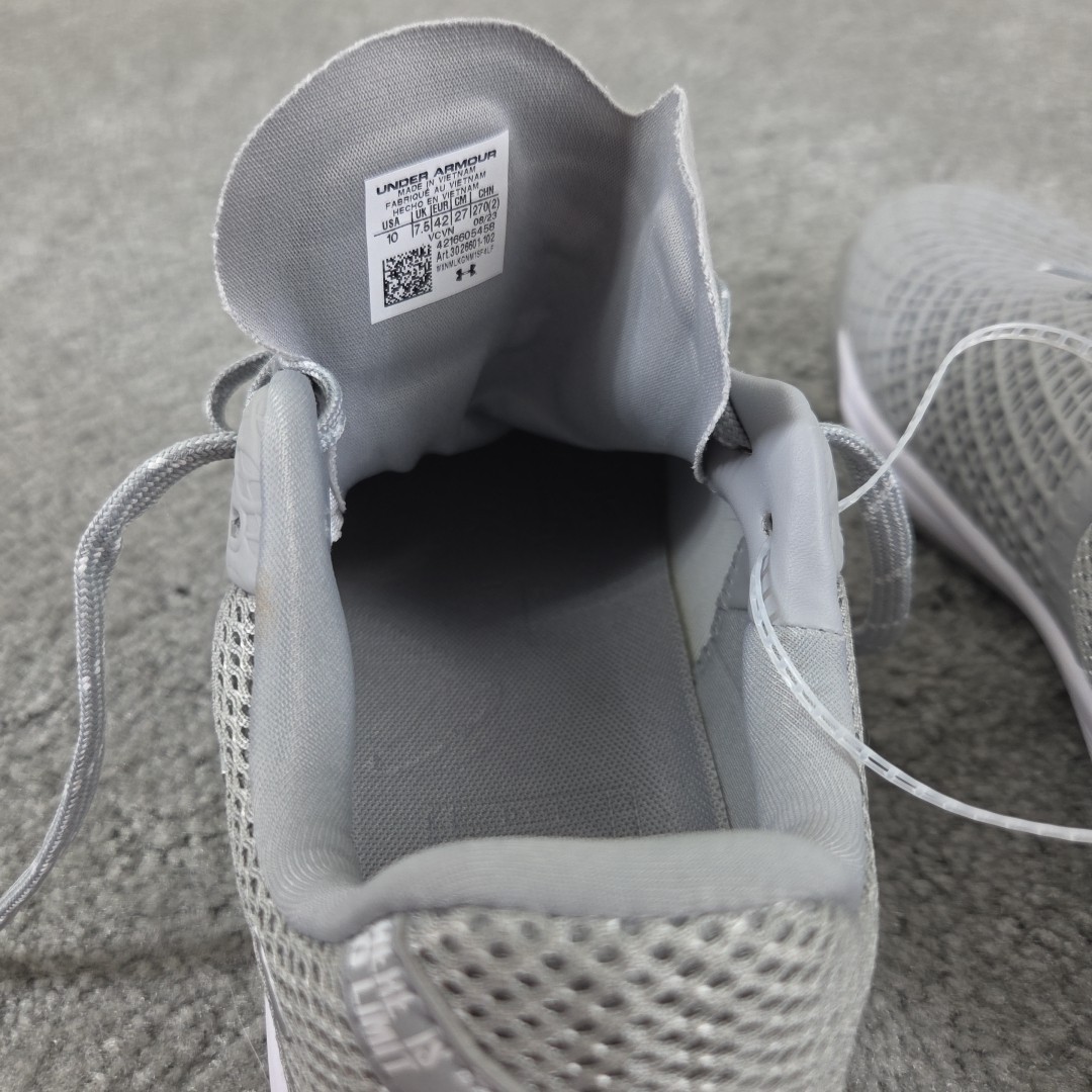 Women's Under Armour UA Glyde 2 MT Softball Cleats 3026601-102 Gray Sz 10 Metal 