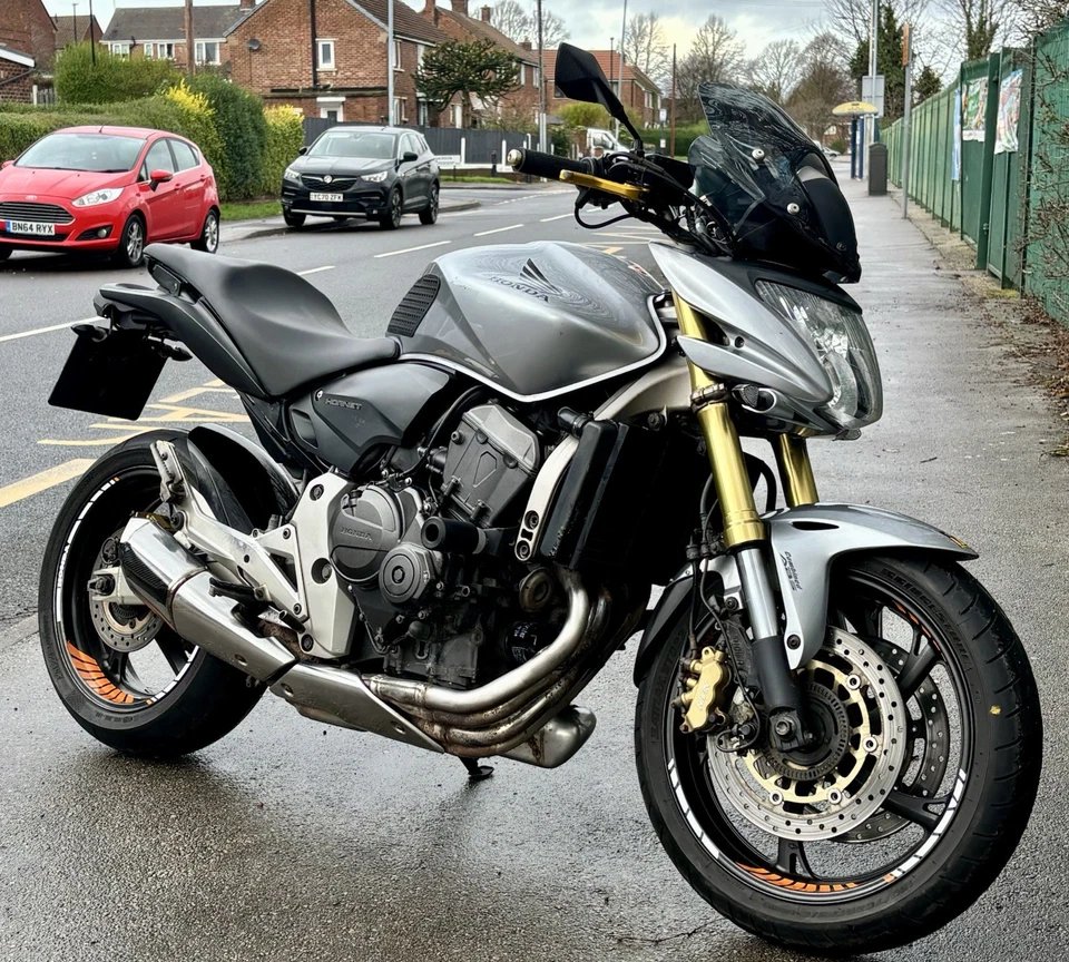 2009 Honda hornet 600 Cb 600 Service History - Lovely Bike - HPI clear - Bargain - Image 2 of 4