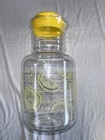 Vintage Pyrex Glass Juice Pitcher Carafe With Lid 2 Qt. 2 L Lemons  7520