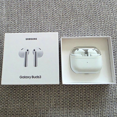 Samsung Galaxy Buds3 In-Ear-Kopfhörer weiß, Bluetooth/USB-C, Ladecase