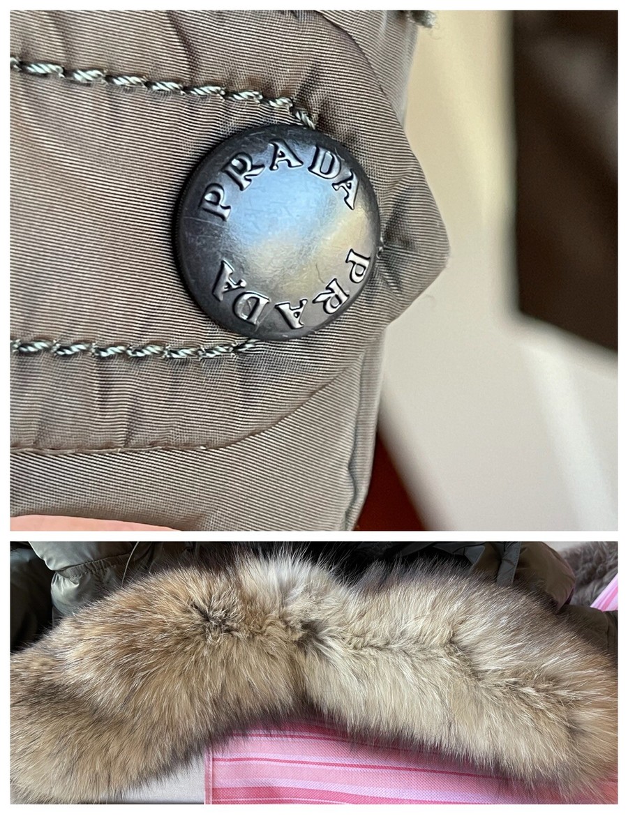 PRADA MILANO Women's Down Puffer W/ Fox Fur Collar Winter PRADA MILANO Women's Down Puffer W/ Fox Fur Collar Winter