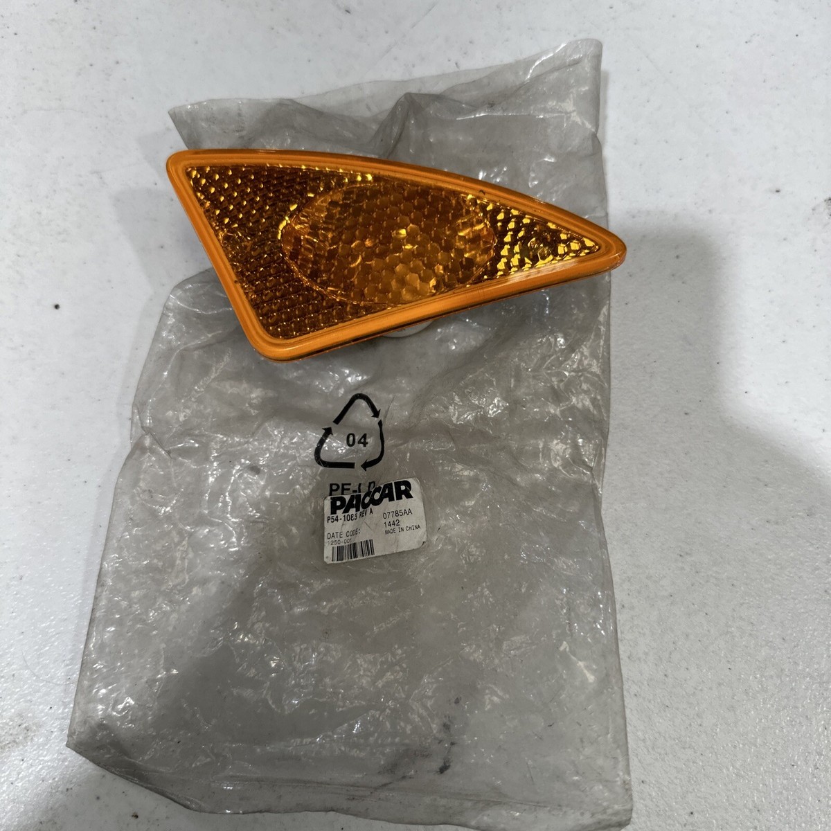 P54-1085 OEM Paccar light assembly- Turn Signal LH. Kenworth | eBay