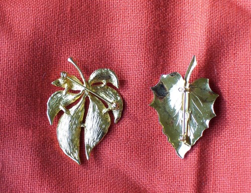 2 Vintage Gold-tone brooches - Picture 4 of 4
