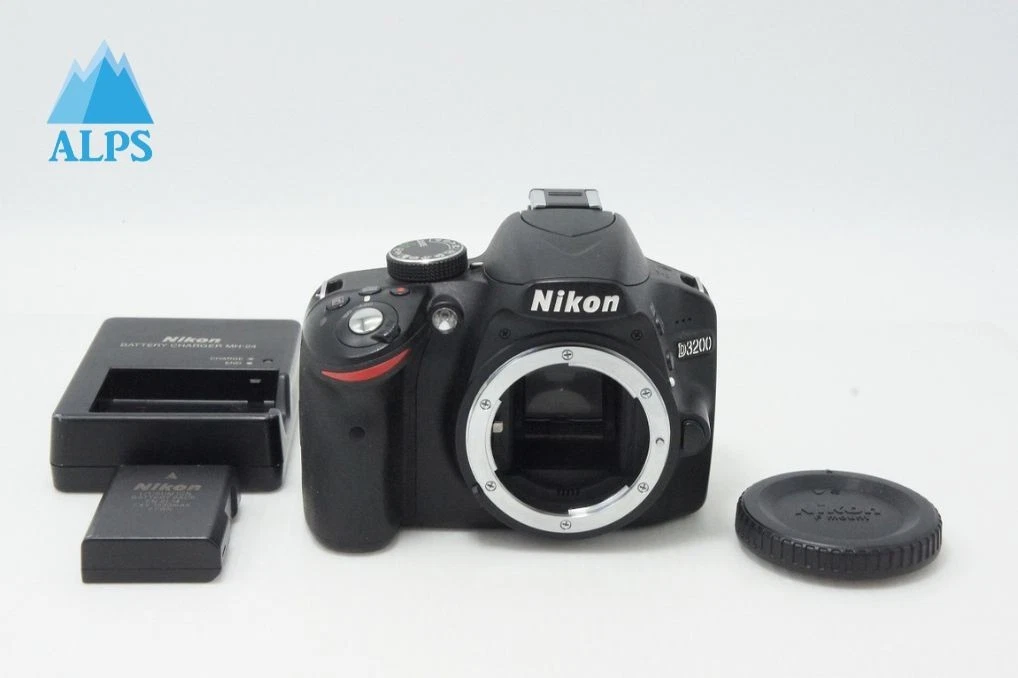 ❤美品❤Nikon D3200　BODY❤ Nikon D3200 DSLR Camera Body, Red {24.2MP}