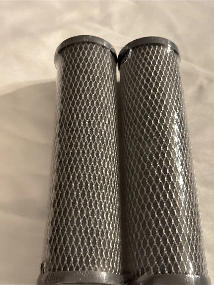 Dupont 800 Series 2 Pack Carbon Wrap Universal Water Filter Cartridges WFPFC8002 - Image 2 of 4