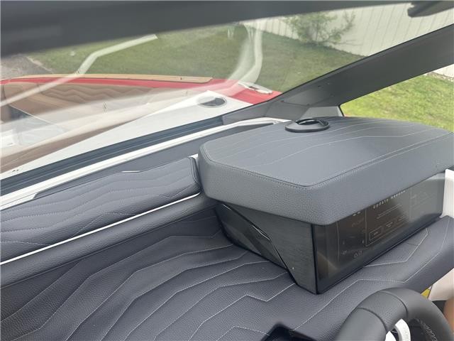 2025 Nautique G23  Victory Red