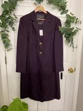 JOHN MEYER COLLECTION PURPLE LONGCOAT WITH GOLD BUTTONS 2PIEZAS SIZE 16