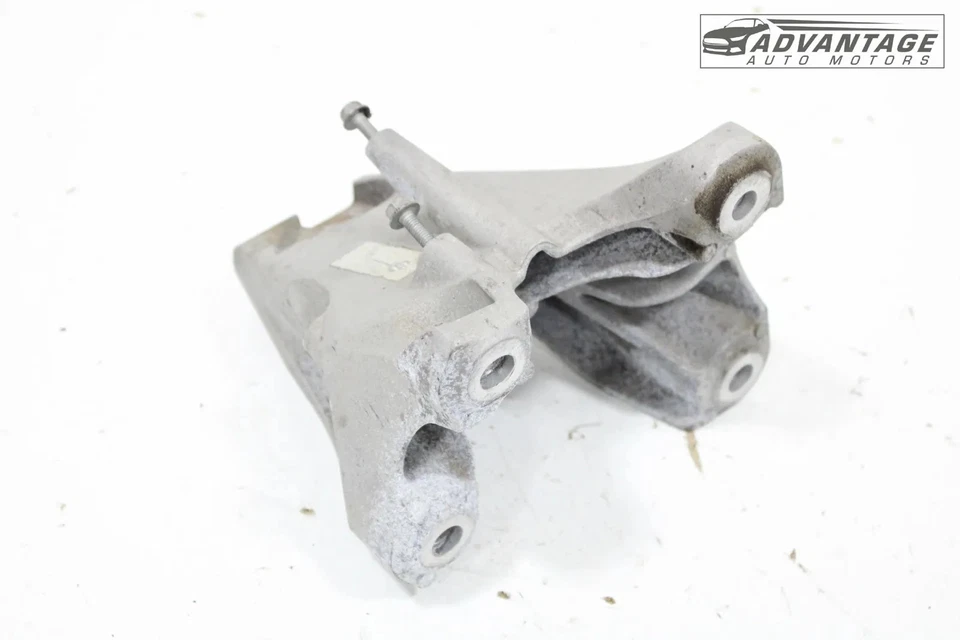 Cadillac CT5 2020-2025 2,0 L AWD motor pasajero derecho montaje motor soporte OEM Foto 3 de 4