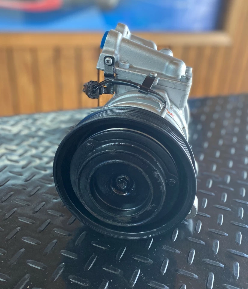 Compresor de aire acondicionado Jeep Grand Cherokee 99-04, TJ 00-06, Wrangler 00-06, 77379 Foto 3 de 4