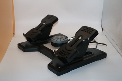 Logitech G Saitek Pro Flight Rudder Pedals USB Pedale mit Zehenbremse PC