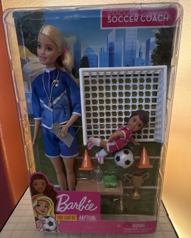 2019 Barbie You Can Be Anything Soccer Coach Doll Playset w/ Goal Ball Trophy