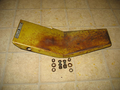 73 74 SEARS SUBURBAN ST16 ST 16 LEFT HAND FOOT STEP RUNNING BOARD