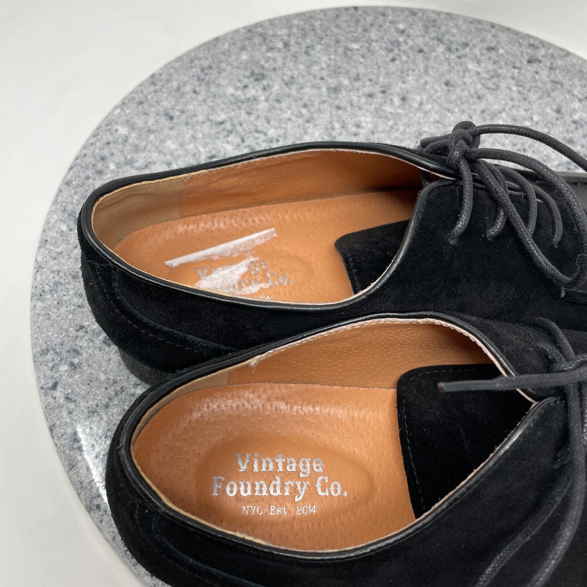Men’s VINTAGE FOUNDRY BASALT CAPTOE Vintage Foundry Shoes Mens 10.5 Black Leather Suede Basalt  main image 2