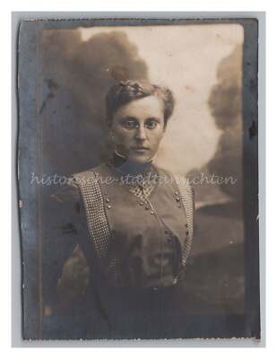 Portrait Woman with Glasses - Photo C. Zisch Munich Bayerstraße Photo 1900s 1910s
