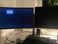 2x Samsung CF390 Series 24 inch Curved LED Monitor und Tischmontierung