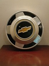 1973-1987 Chevy Truck Original Dog Dish Hub Cap 34 1 Ton 12 Single 1973-1987 Chevy Truck Original Dog Dish Hub Cap 34 1 Ton 12 Single