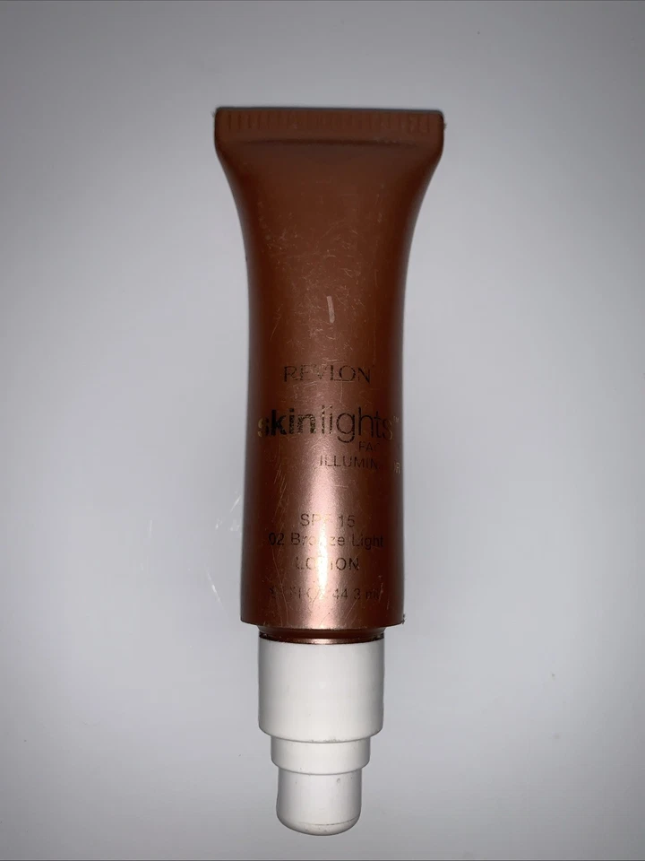 Revlon Skinlights Face Illuminator #02 Bronze Light Lotion 1.5 oz SPF 10 READ*** - Image 2 of 3
