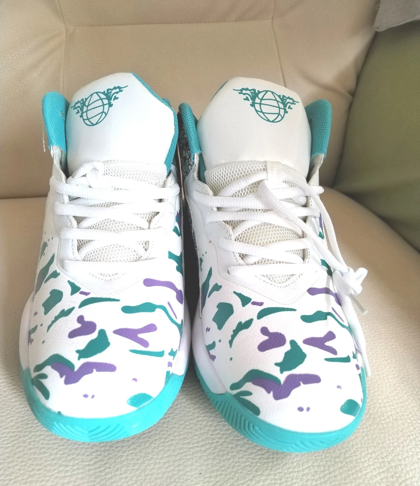 HighTop Basketball Sneakers - Teal & Purple Splash Design - Size40