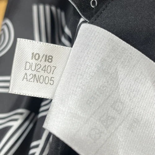 Adidas Neo Reversible Puffer Hoodie Jacket Medium Black Logo Graphic Print image 12