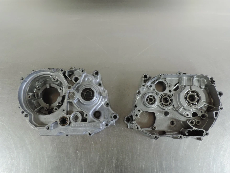 Kawasaki 110 KLT110 1985 cárteres de motor bloque carcasa derecha izquierda motor Foto 4 de 4