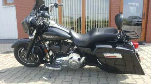Harley Davidson Motorräder in Grau