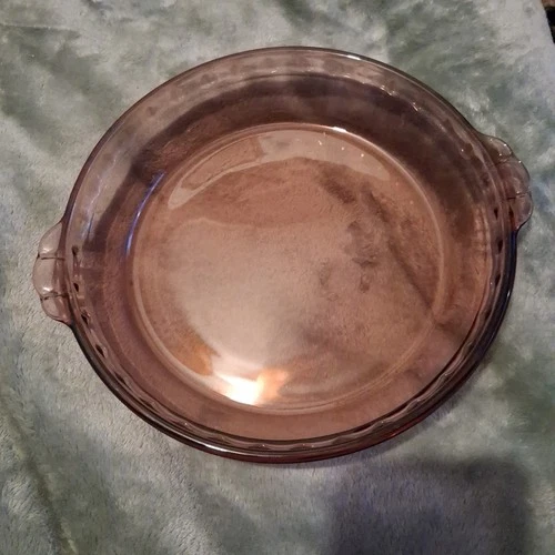 Rose colored Pyrex Glass Fluted Pie Bowl 24 cm Crimped Deep Dish Plate #229