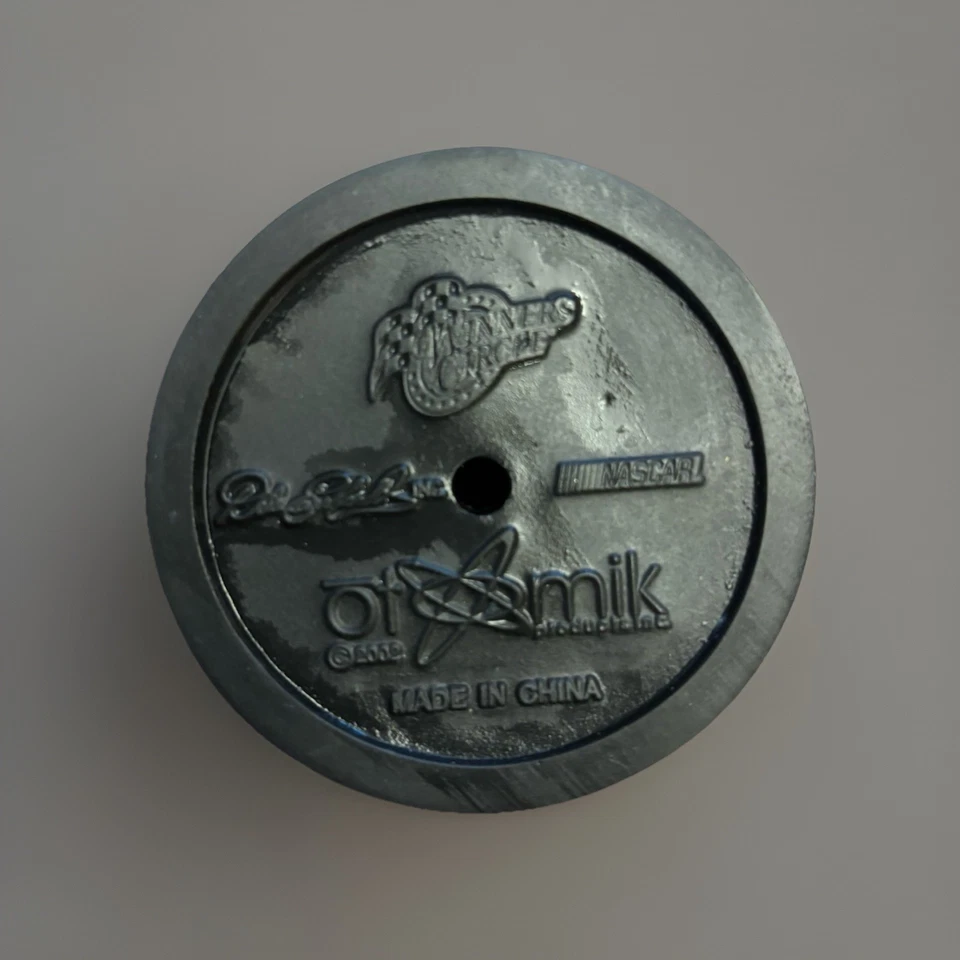 Winner’s Circle NASCAR Dale Earnhardt #3 Soporte de lata 3D de goma Koozie RARO Foto 4 de 4