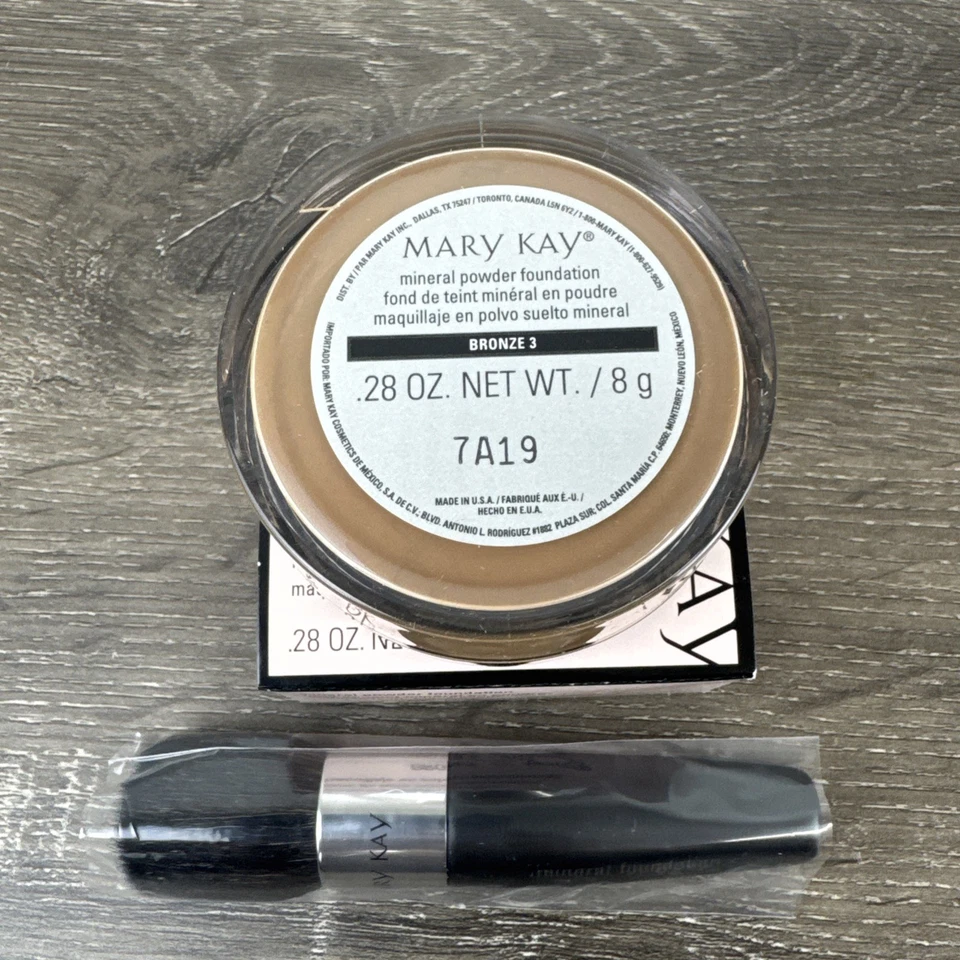 MARY KAY Mineral Powder Foundation BRONZE 3 Discontinued New With Brush - Image 2 of 3