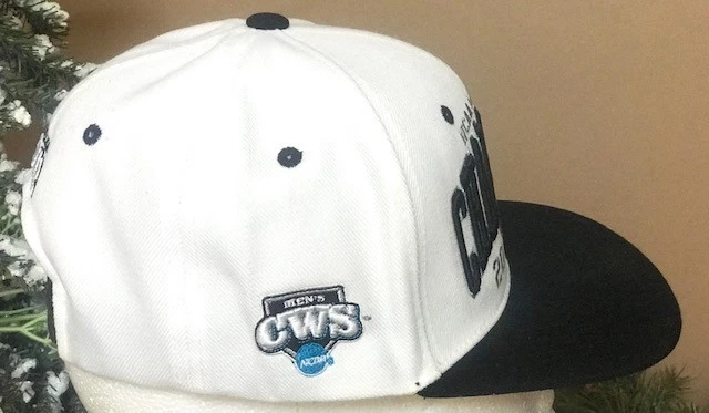 COLLEGE WORLD SERIES SNAPBACK CAP CWS 2012 NCAA BASEBALL CHAMPS ARIZONA WILDCATS - Image 3 of 4