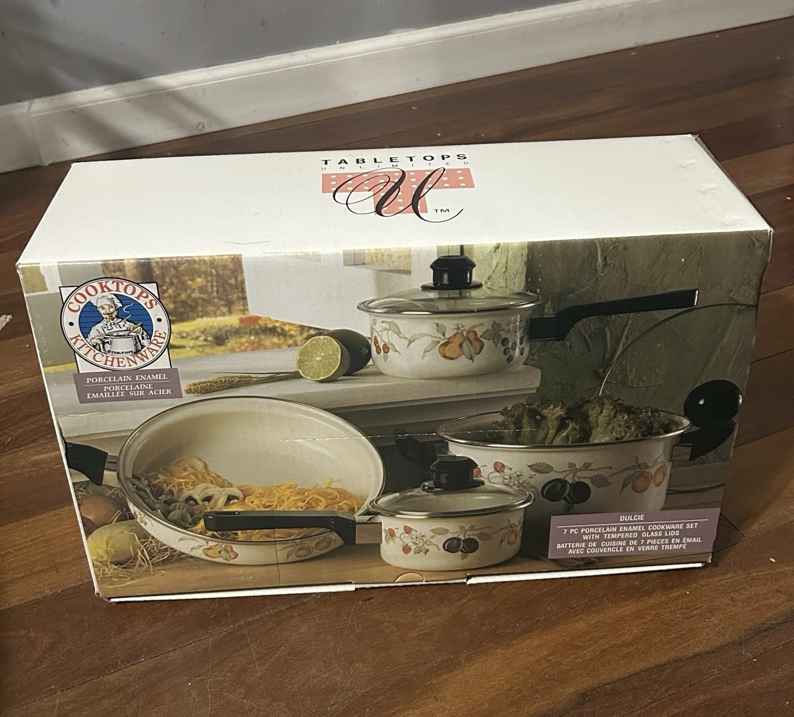 Vtg Tabletops Unlimited Enamel Fruit Pattern 7 Piece Cookware Set