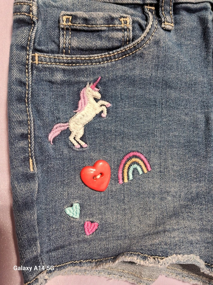 GIRLS JUMPING BEANS EMBROIDERED SHORTS SIZE, 7 - Image 2 of 4