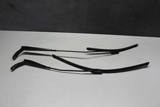 Peugeot 208 1.4 eHDi Scheibenwischerarm Wischerarm Wischarm rechts links