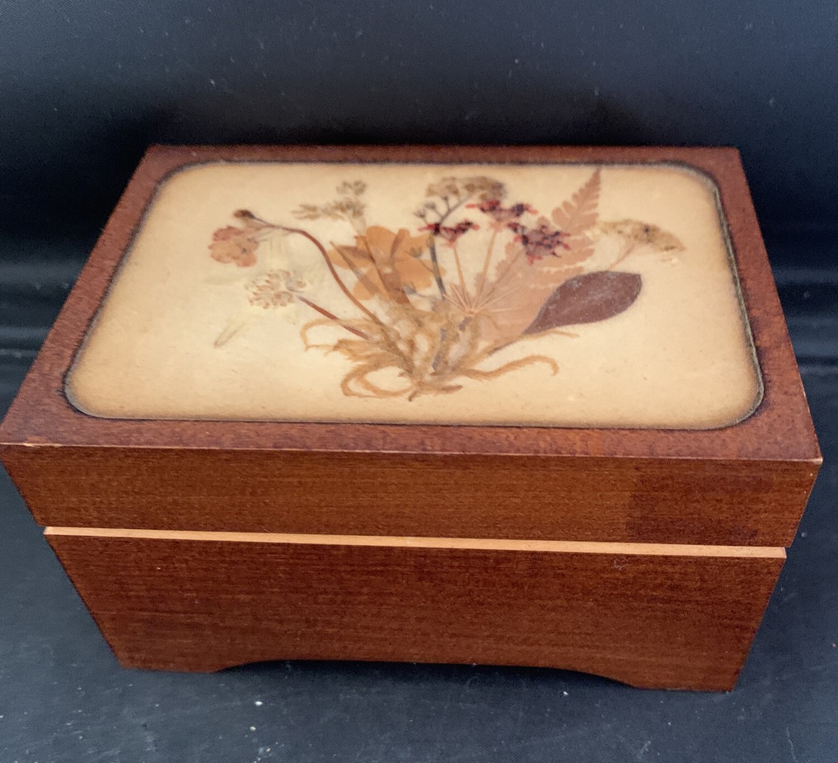 Reuge Romance Swiss Trinket Music Box Wooden Pressed Flower