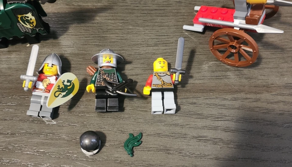 Lego 7187 Kingdoms Escape From Dragon’s Prison con manual faltan algunas piezas Foto 2 de 4