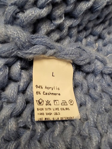 Chunky Knit Cardigan Crop Whimsy Open, Applique Daisys 3D, 21" Pit Pit States L - Picture 9 of 17