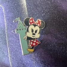 2020 Disney Park Pals Pin Mystery Box Minnie Mouse