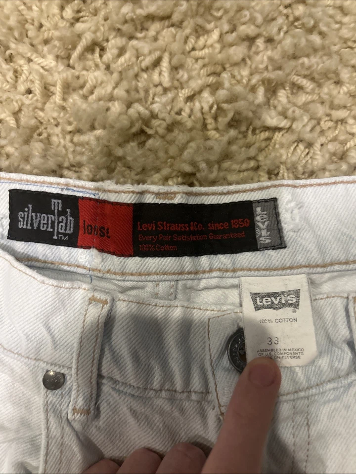 Levis Silvertab Vintage Jorts White Denim Size 33 Loose Fit - Image 4 of 4