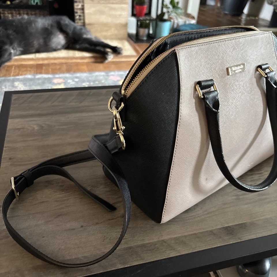 Сумочка Kate Spade Tilden Place Pippa серо-коричневая и черная б/у в отличном состоянии золотистая фурнитура - Изображение 2 из 4